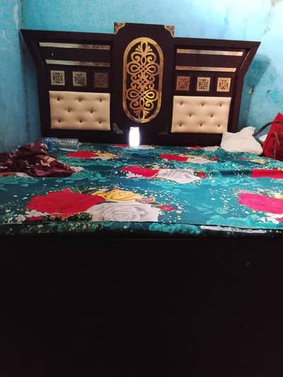 double bed only 4 month used