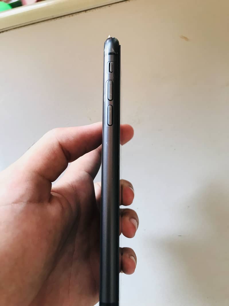 Apple iPhone 11 5