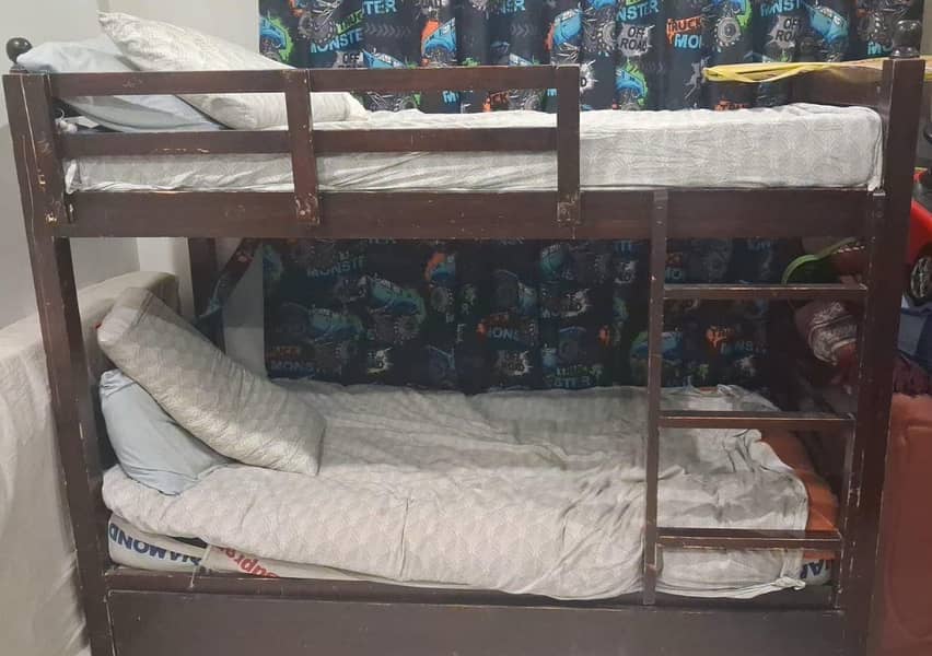 Bunk bed three tier 0