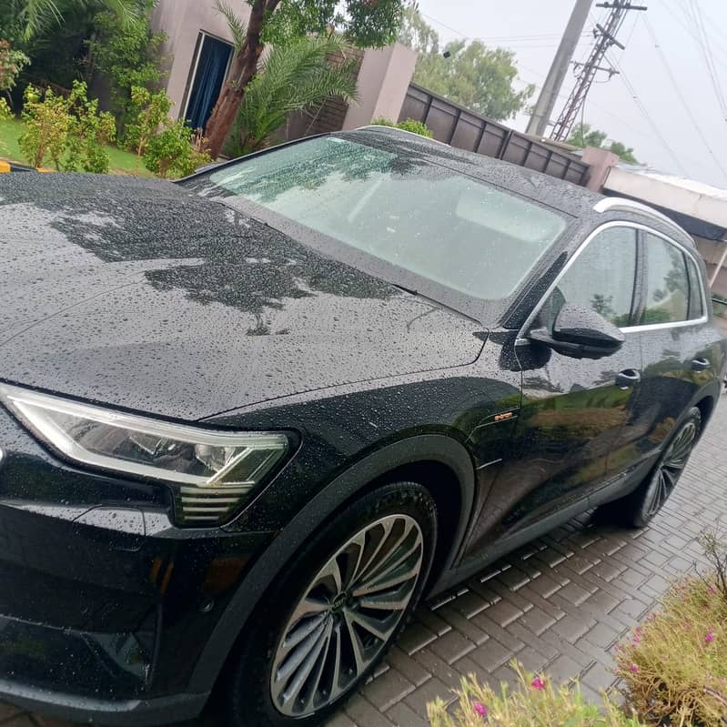 Audi E-Tron 2021 1