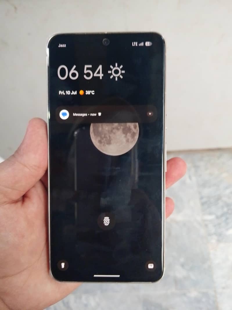 Google Pixel 8 Pro 4