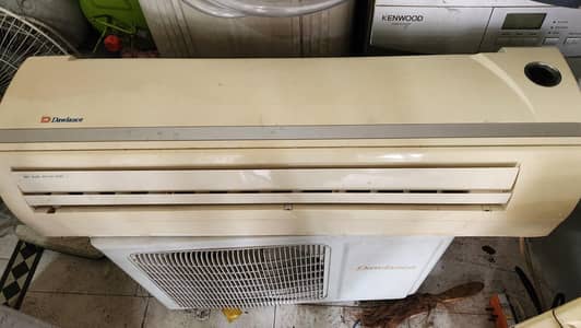Dawlance split Ac for sale total genuine wtih in orignal company gass