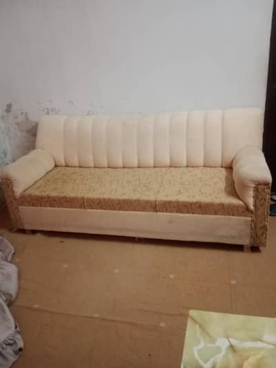 sofa for sale/-