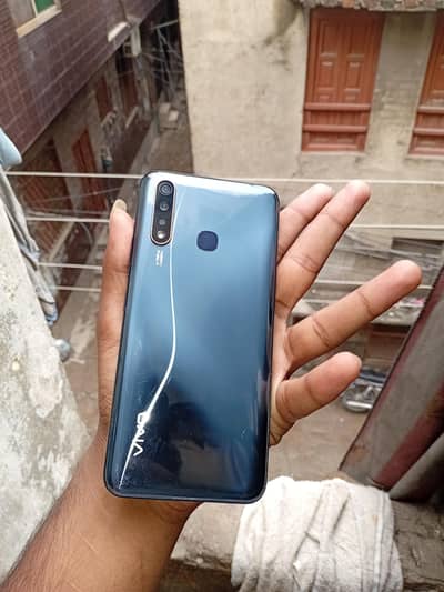 vivo y19