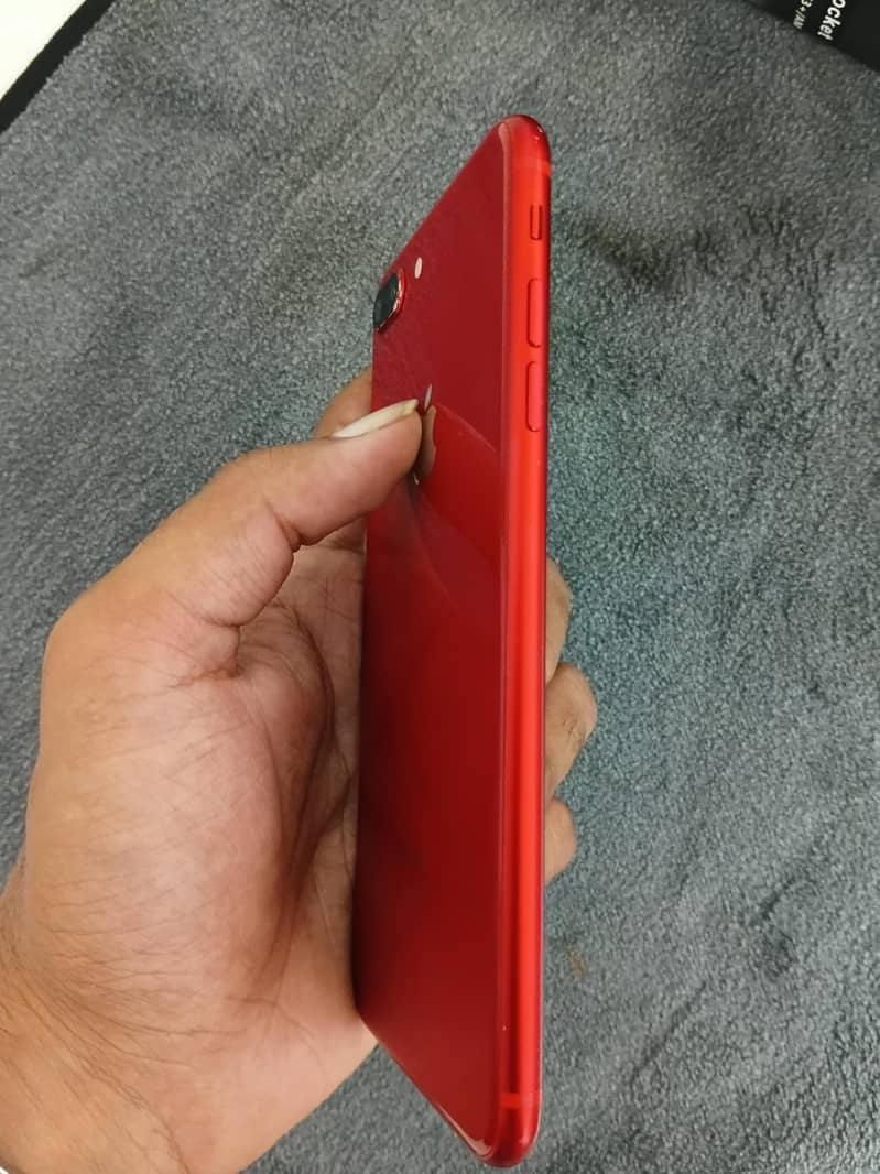 iPhone 8 Plus 2