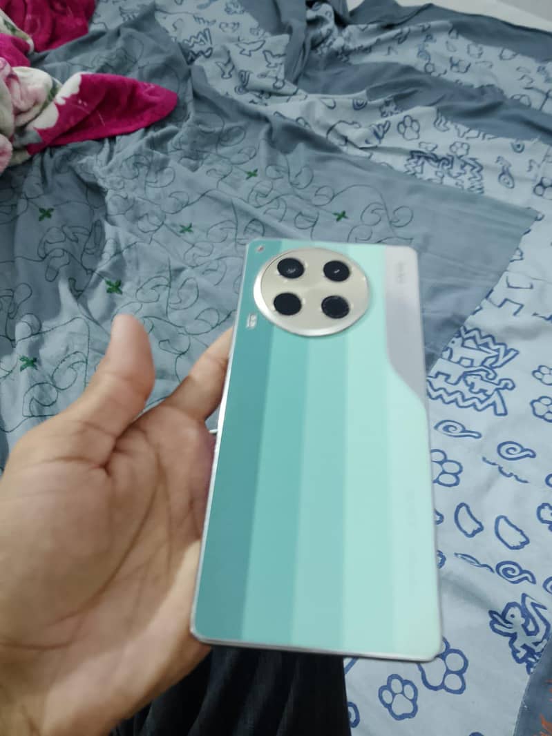 Tecno CAMON 30 5