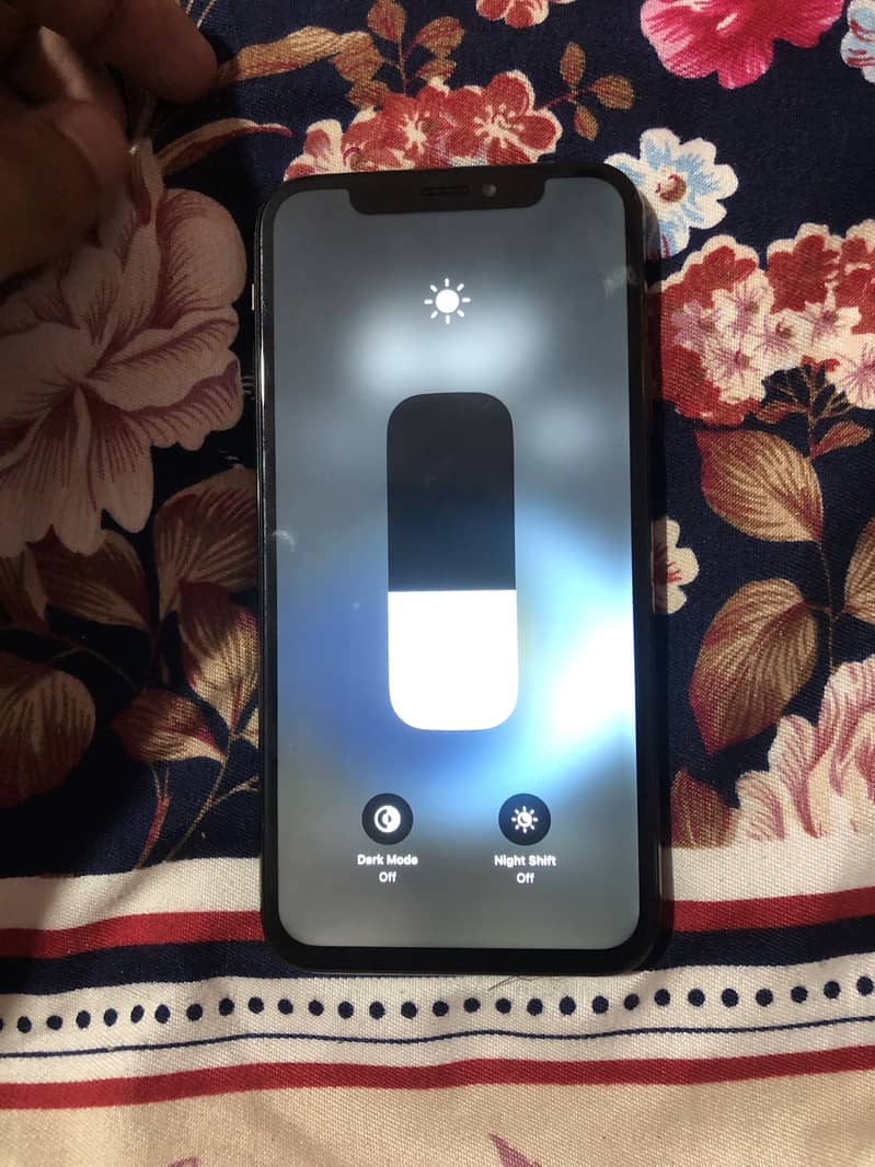 Apple iPhone X 3