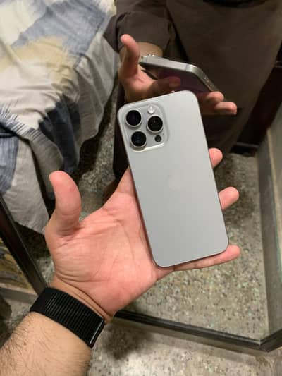 Apple iPhone 15 Pro Max