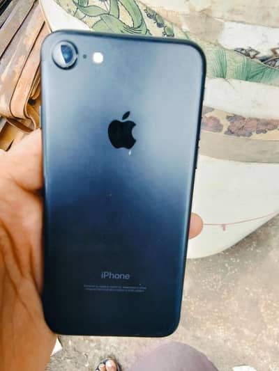 Apple iPhone 7