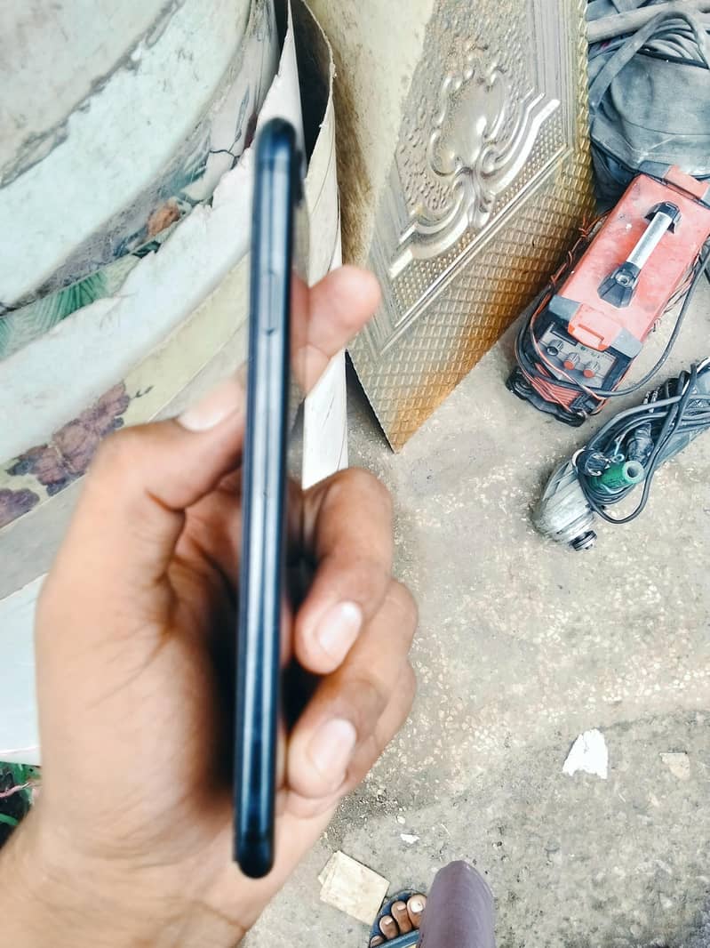 Apple iPhone 7 4