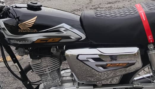 125 Fuel tank same as new