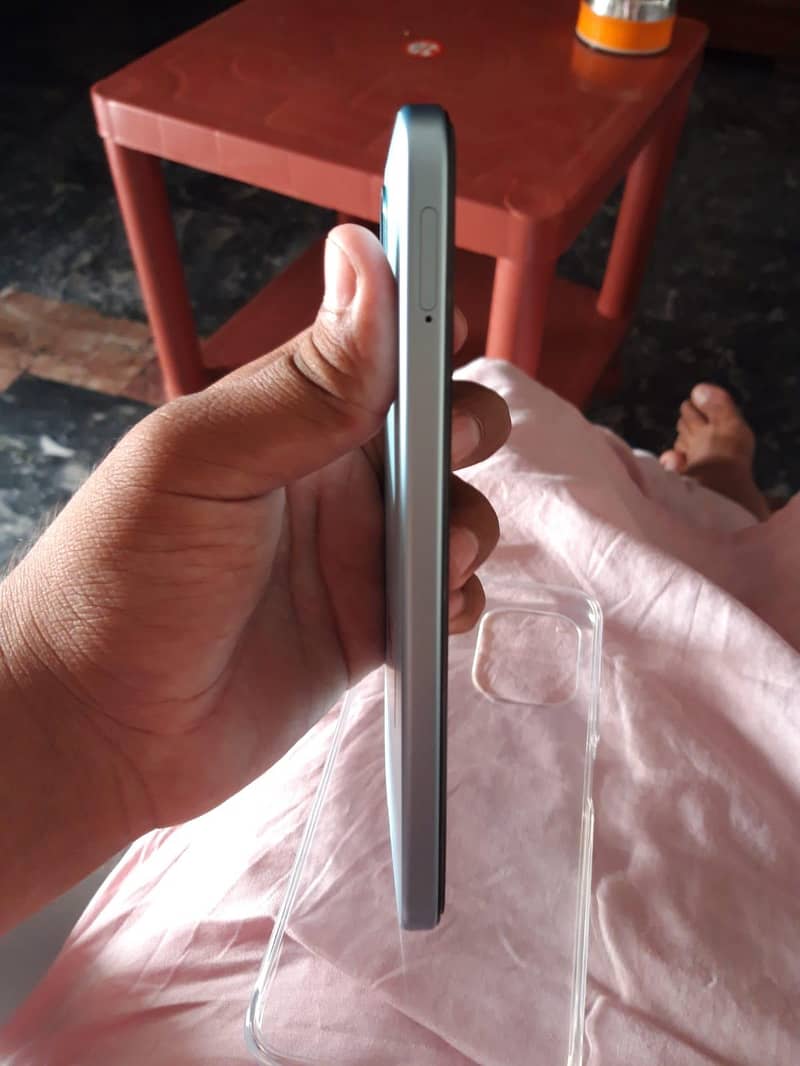 OPPO A6 4