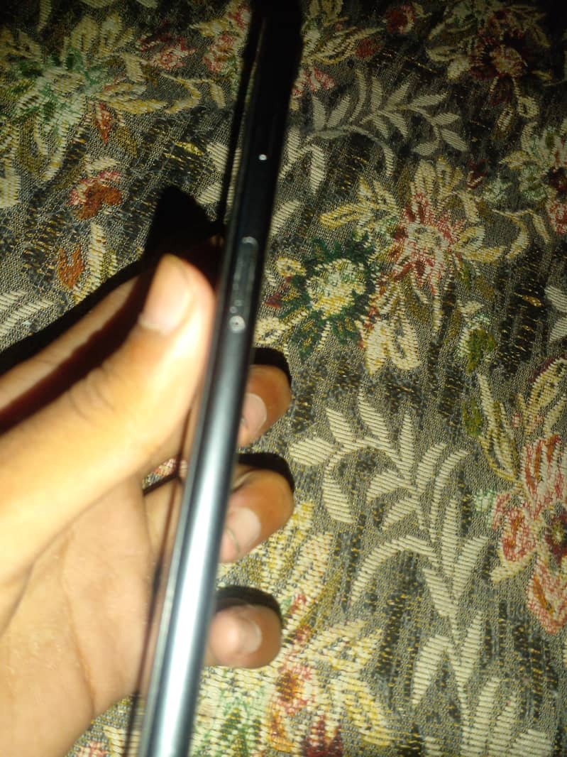 Apple iPhone 8 Plus 4