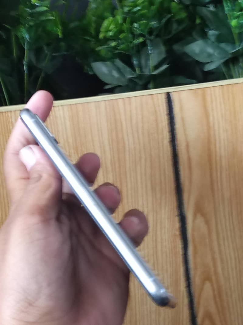 Apple iPhone X 2