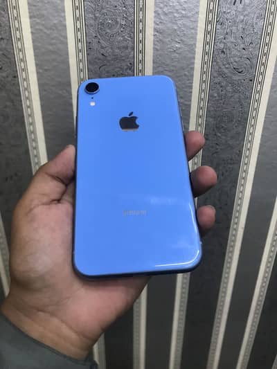 Apple iPhone XR