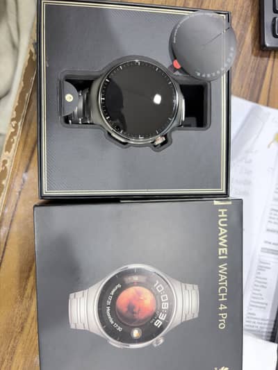 Huawei watch 4 pro Aerospace grade titanium