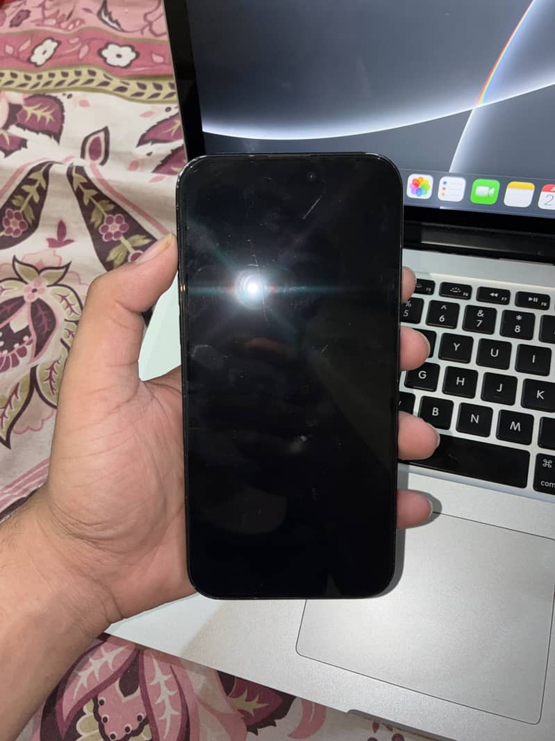 iPhone 15 plus 8