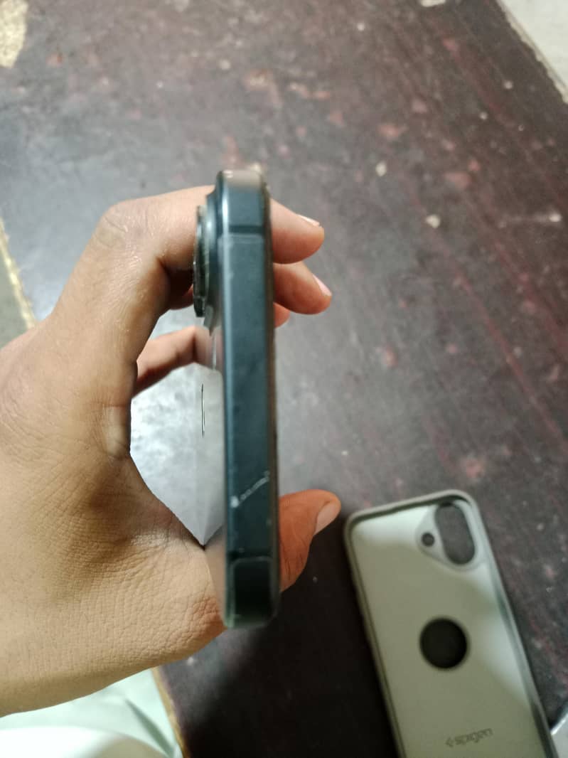 Apple iPhone 16 Plus 5
