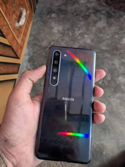 Aquos r5g 12/256 pannel change hoga