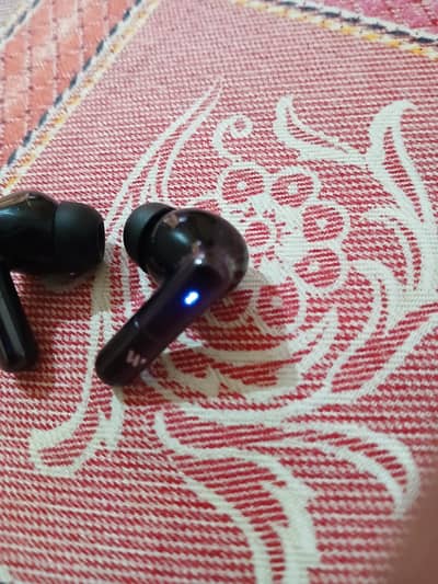 welltech earbuds