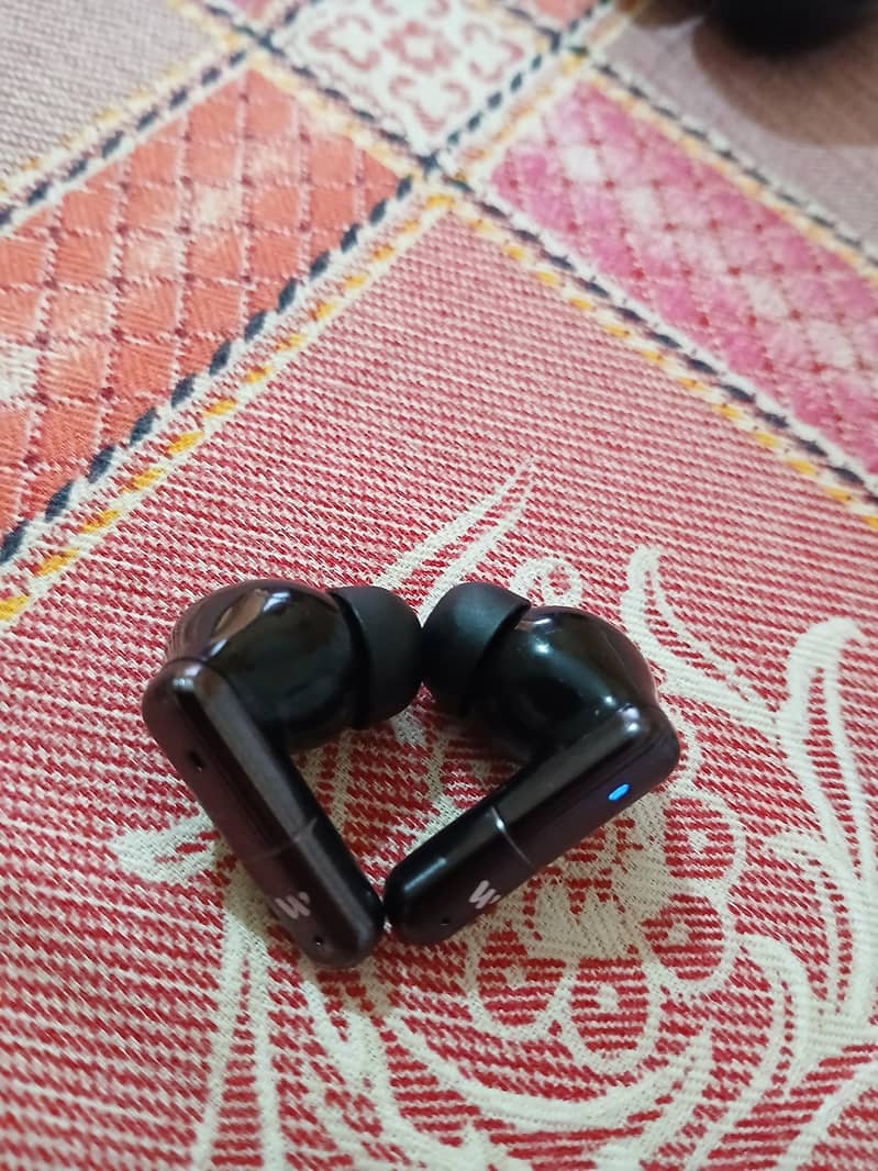 welltech earbuds 1