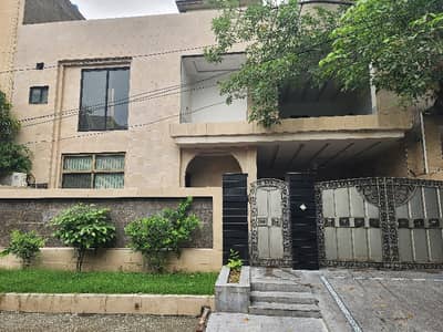 Garden town Abubakar black 12.5 Marley Dubal Story 5 bad Dubal kitchen D/D TVL vid besment tile flooring Good location esi approach