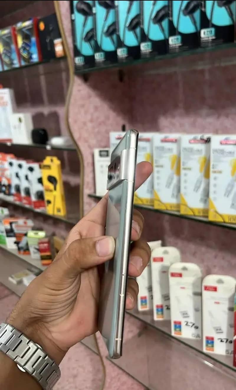 Google Pixel 7 Pro 2