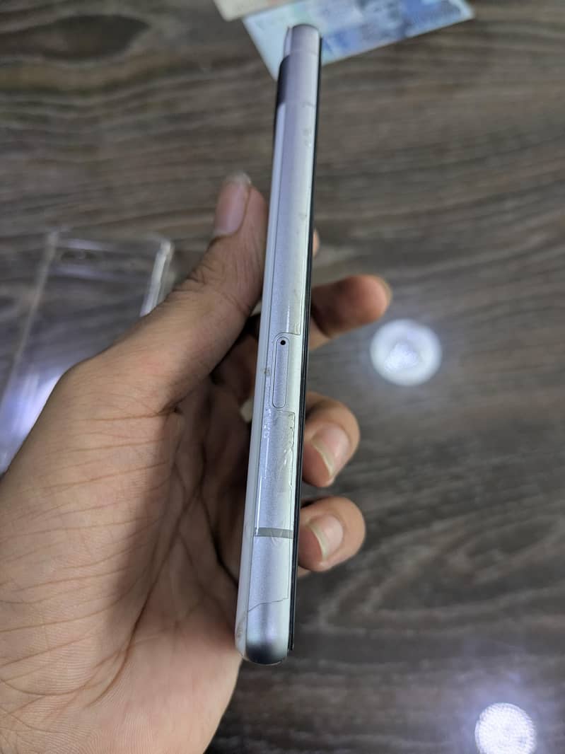 Google Pixel 7a 4