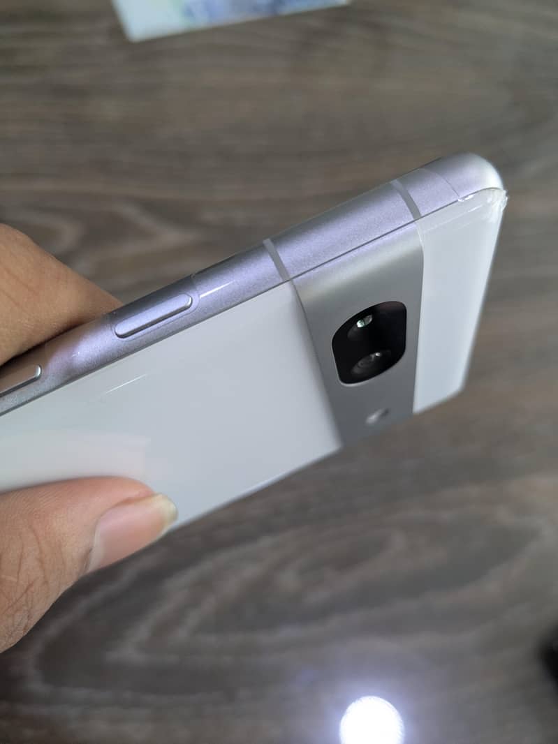 Google Pixel 7a 5