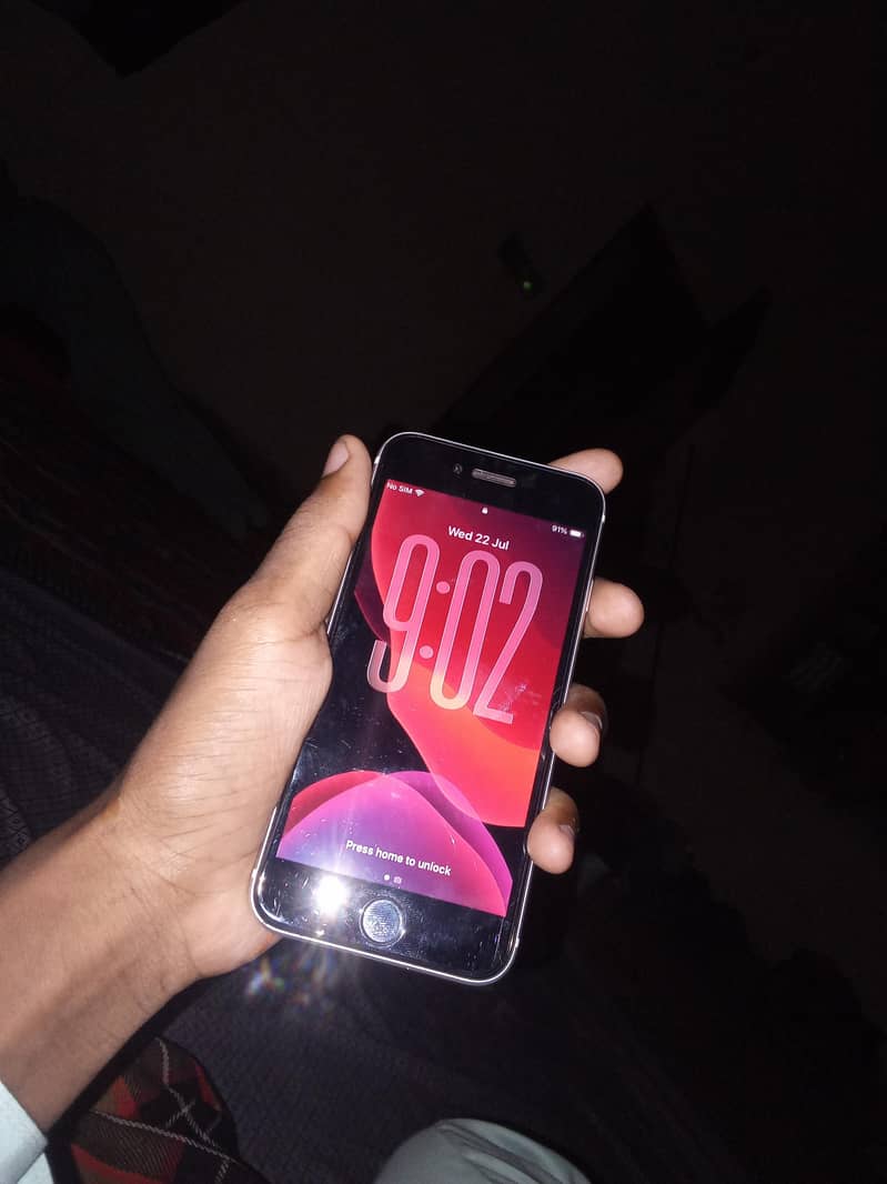 Apple iPhone SE2 3