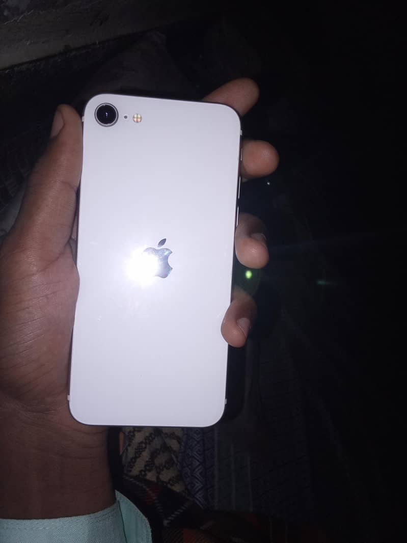 Apple iPhone SE2 5