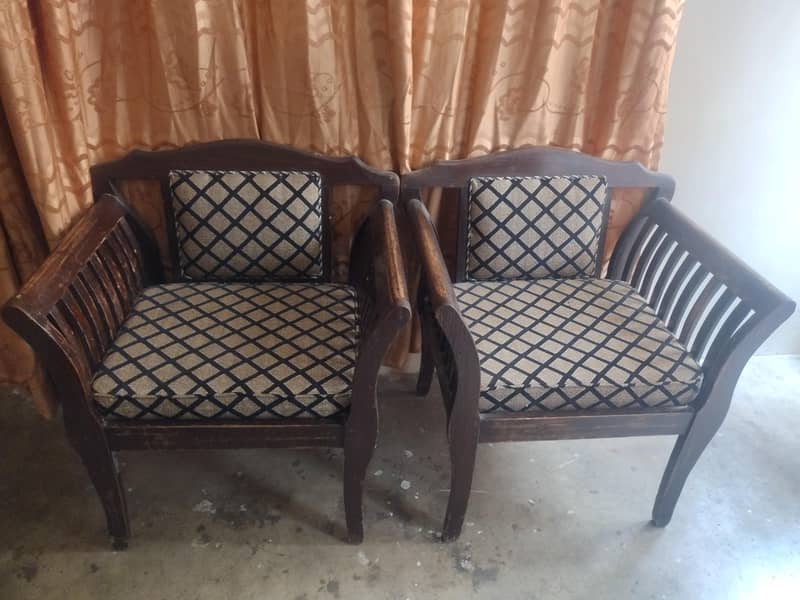 sofa set in good condition 1