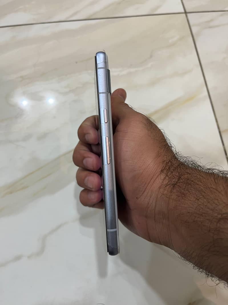 Google Pixel 7a 1