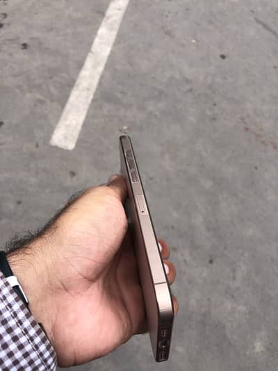16PRO MAX PTA 512 GB