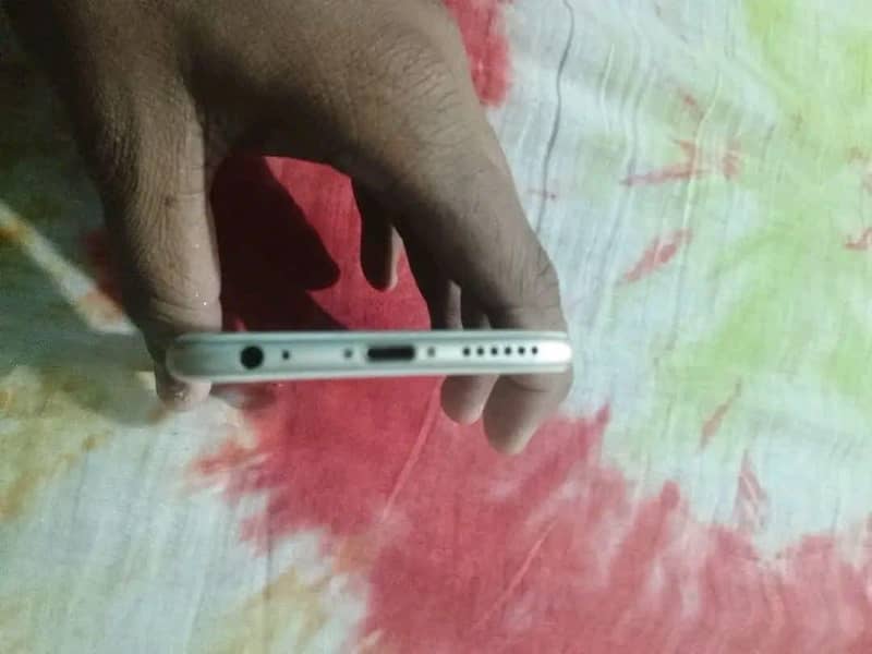 Apple iPhone 6S Plus 2