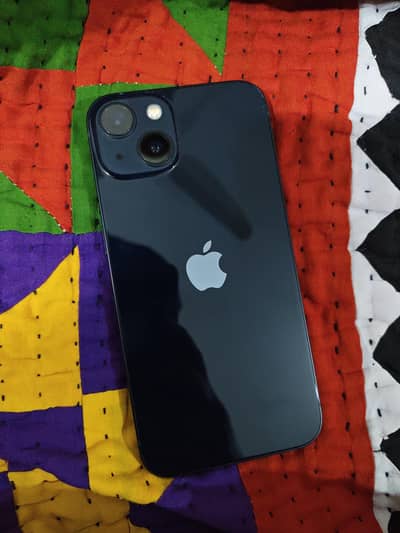 Apple iPhone 13