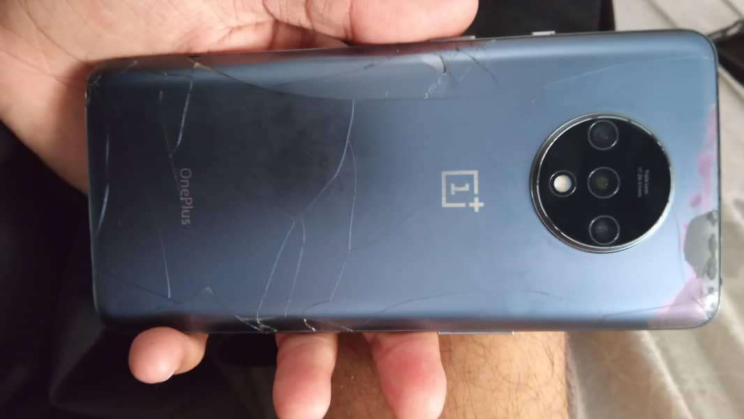 One Plus 7T 1