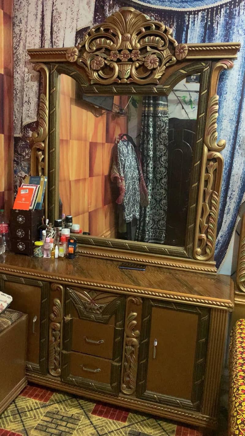 شاندار مکمل بیڈ روم سیٹ برائے فروخت 1