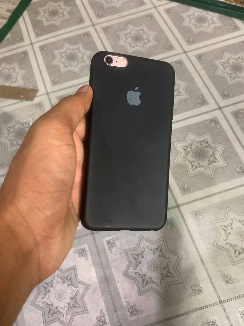 Apple iPhone 6S Plus 4