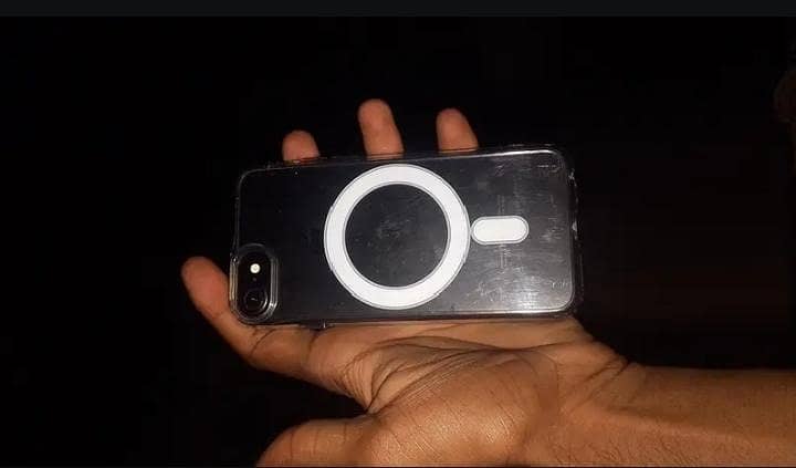 Apple iPhone 7 1