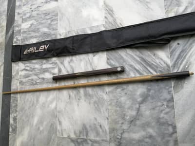 original BEE CUE for sale 2 peice hand made cue weight level