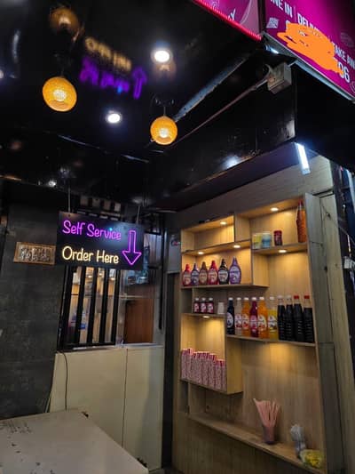 RUNNING RESTAURANT FOR SALE