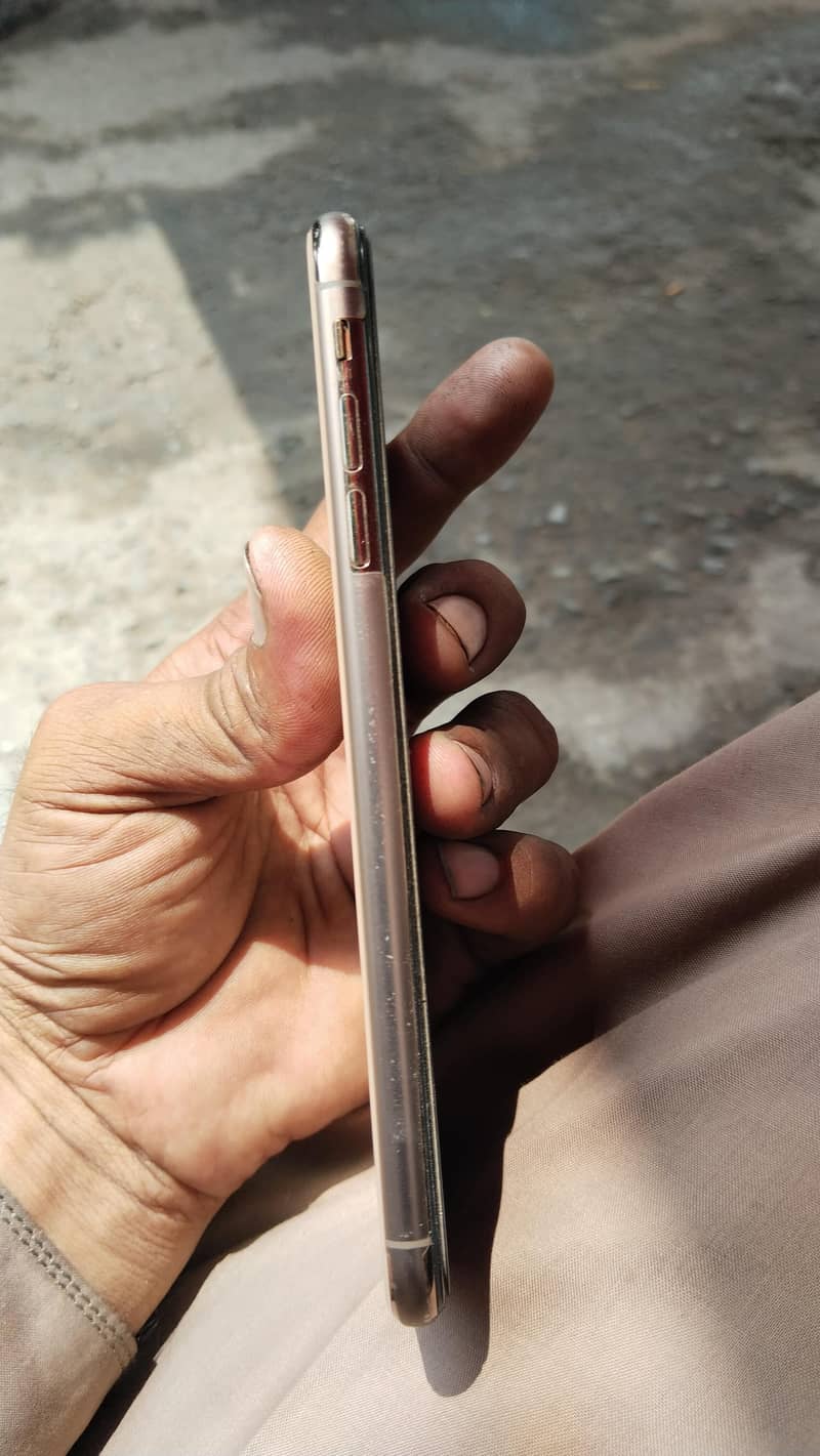 Apple iPhone X 2