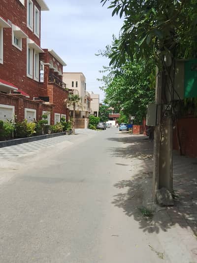5 Marla 2nd floor flat available for rent in PIA E block near wapda town gol chakr