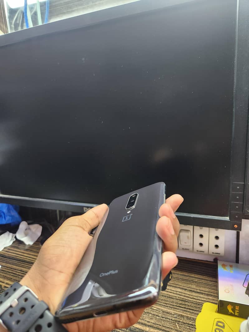 One Plus 7 Pro 4