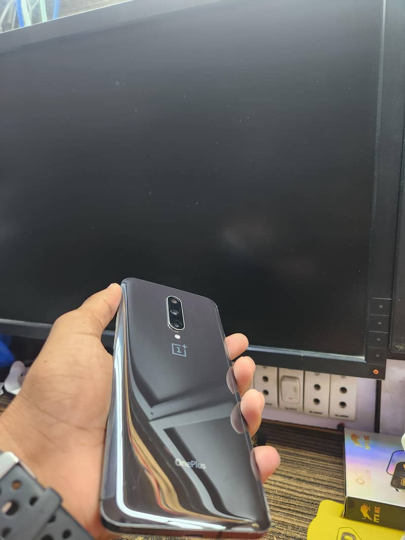 One Plus 7 Pro 5