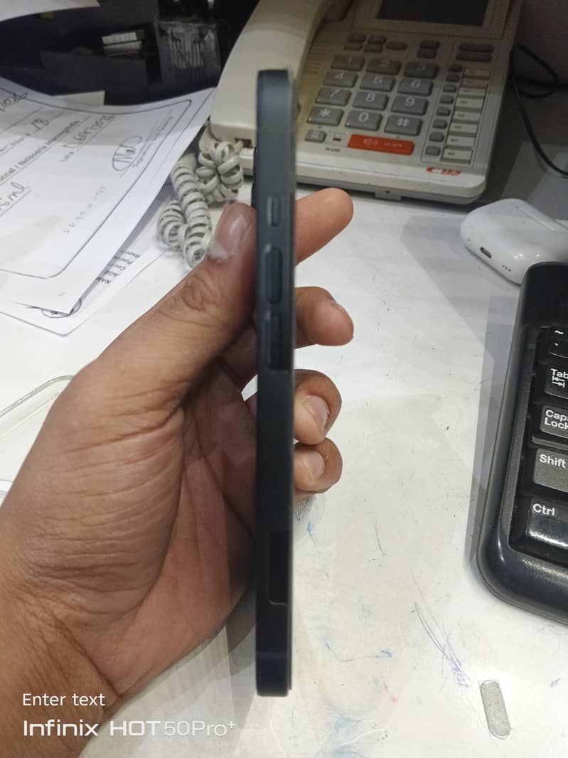 Apple iPhone 14 2
