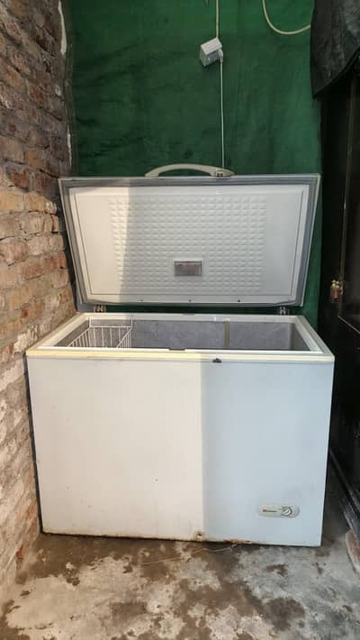 Dawlance refrigerator freezer for sale