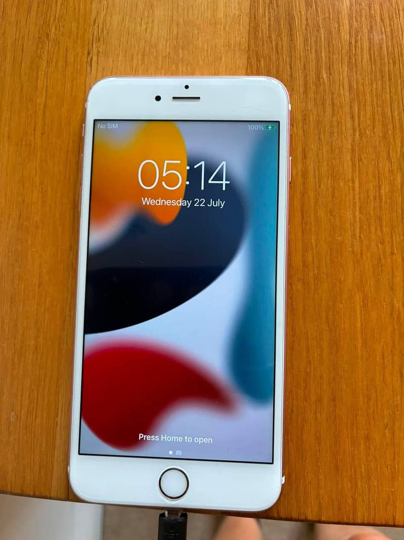 Apple iPhone 6S Plus 2