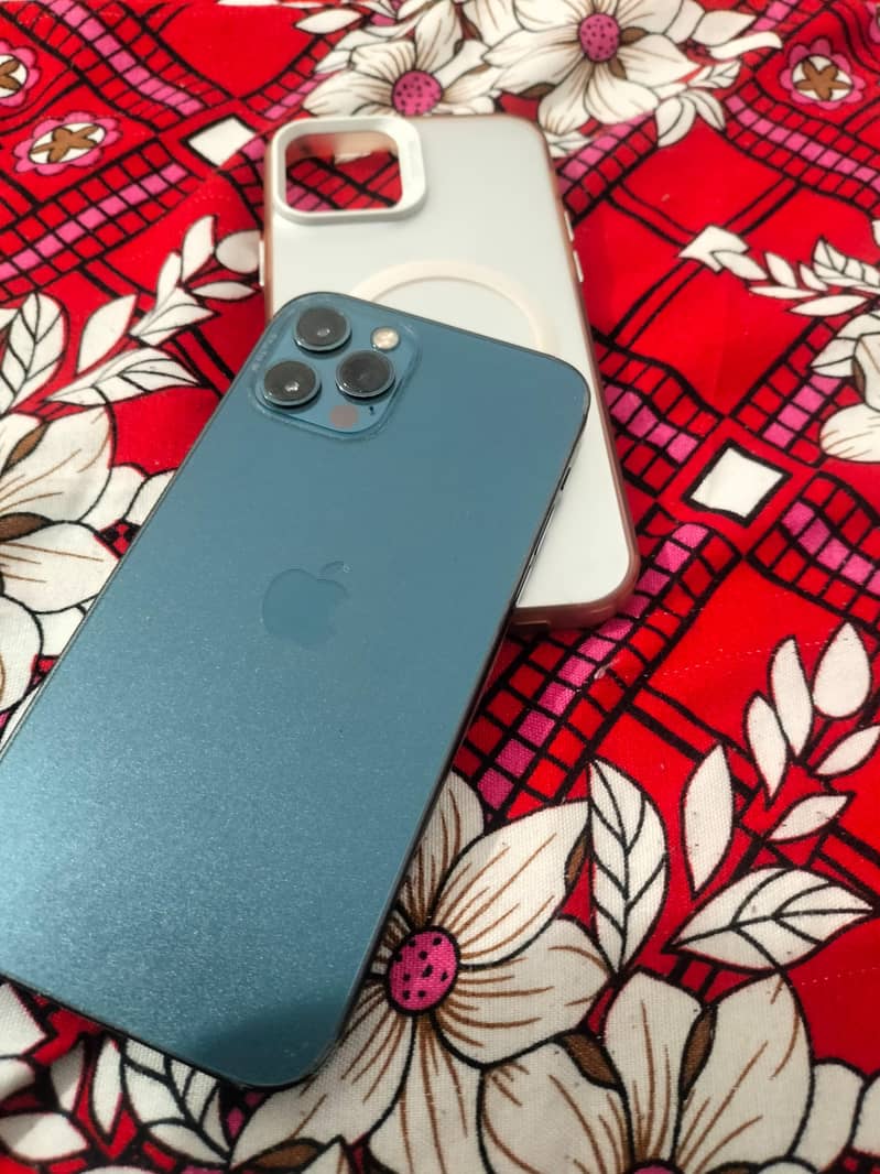 Apple iPhone 12 Pro 0